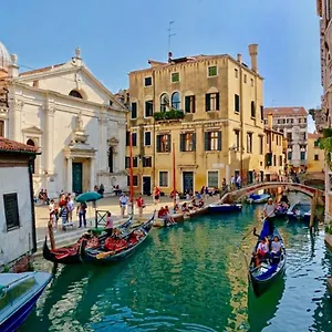 Ca Cicogna Air Conditioning And Fast Wifi, Central Location Apartment Apartment